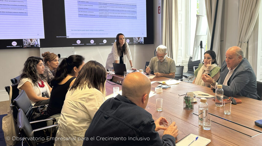 taller inmigracion empresa